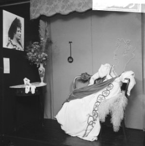 Tentoonstellingen, theaterkostuums, Bestanddeelnr 918-3195