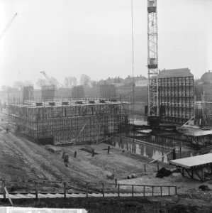 Terneuzen oude sluis, sluis in aanbouw bij Terneuzen, baggeren, Bestanddeelnr 916-0079