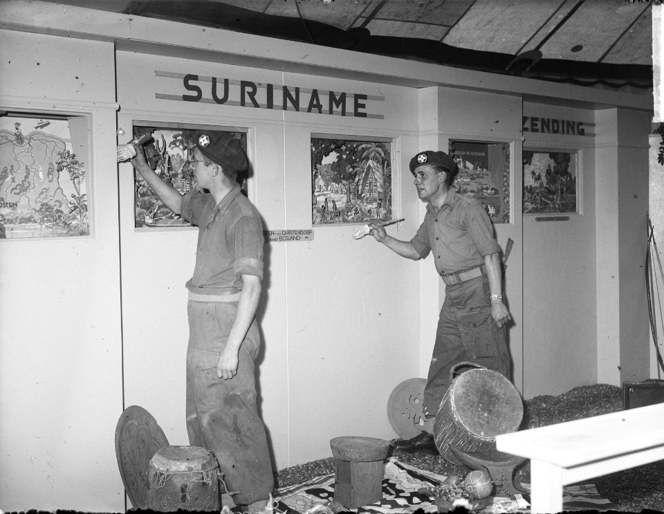 Tentoonstellling Prins Bernhard op reis Utrecht, Bestanddeelnr 904-0493