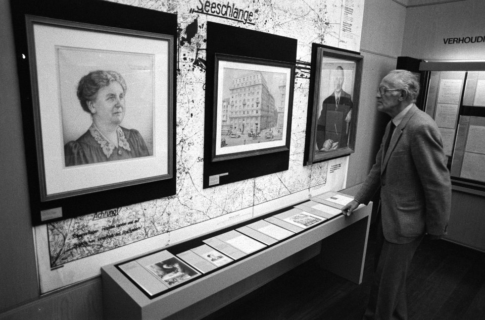 Tentoonstelling Wilhelmina in Londen in Rijksmuseum te Amsterdam van 25-10-1980 , Bestanddeelnr 931-1053