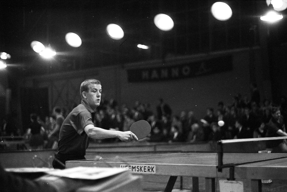 Tafeltennis Tiende Internationale Kampioenschappen in Apollo Hal . Diane Rowe (E, Bestanddeelnr 913-0227