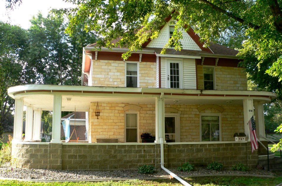 Tenus Isaac Gunderson house from N 2