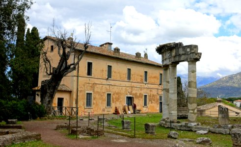 Temple of Venus - Villa Adriana - Tivoli, Italy - DSC03813
