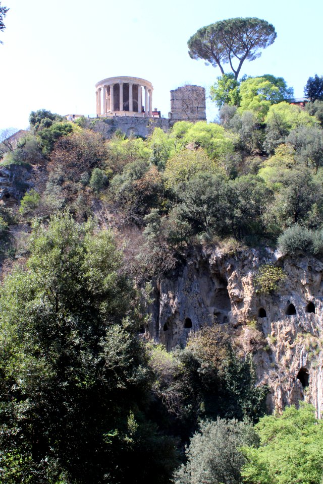 Temples of the acropolis (Tivoli) 2017.2