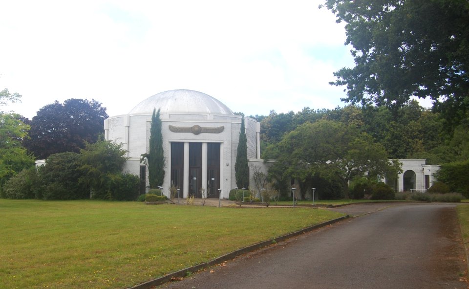 Temple of the White Eagle Lodge, Brewells Lane, Liss (July 2019) (5)