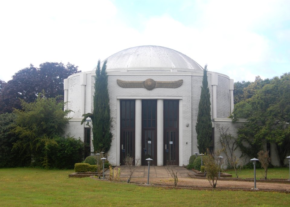 Temple of the White Eagle Lodge, Brewells Lane, Liss (July 2019) (9)