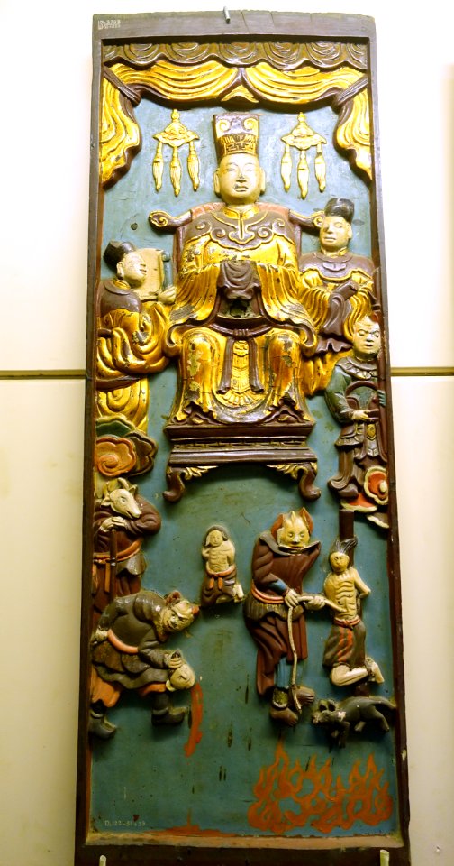 Ten Kings of Hell (1 of 5), Van Noi pagoda, Hanoi, Restored Le dynasty, 17th-18th century, crimson and gilded wood - National Museum of Vietnamese History - Hanoi, Vietnam - DSC05670