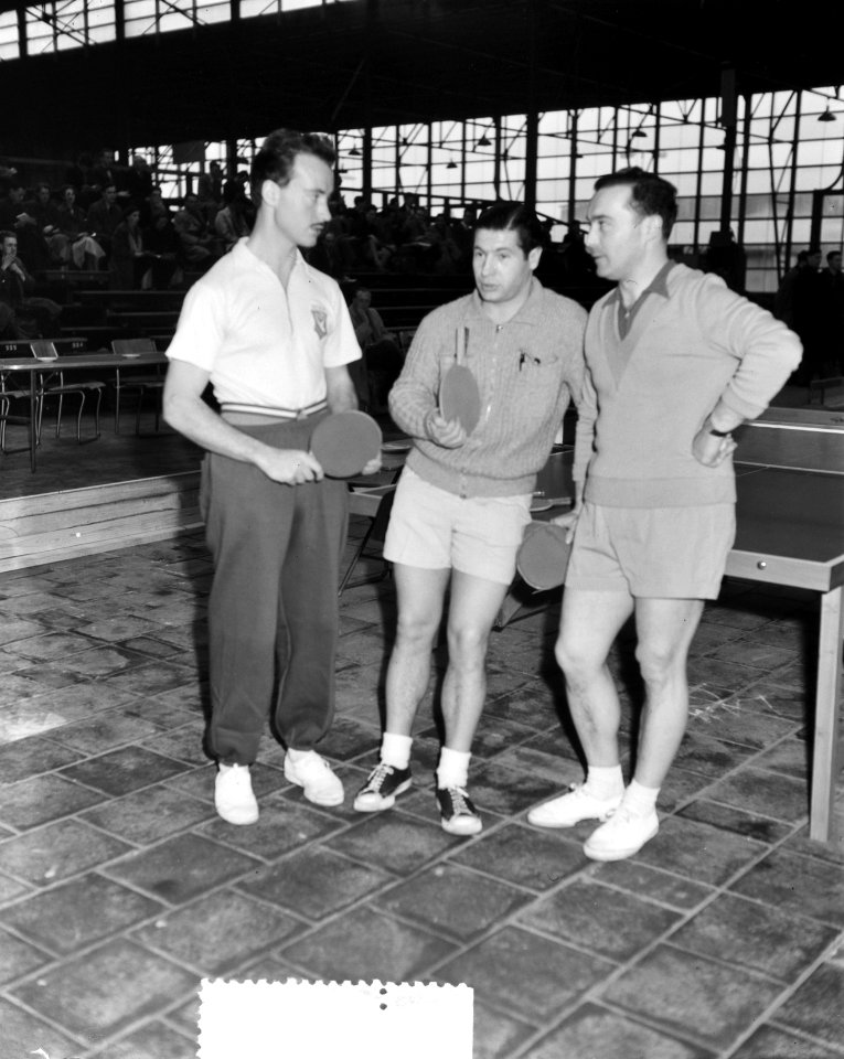 Tafeltenniskampioenschappen Roothooft (Fr.), Bergman (Eng) en Cafiero (Fr.), Bestanddeelnr 905-5653
