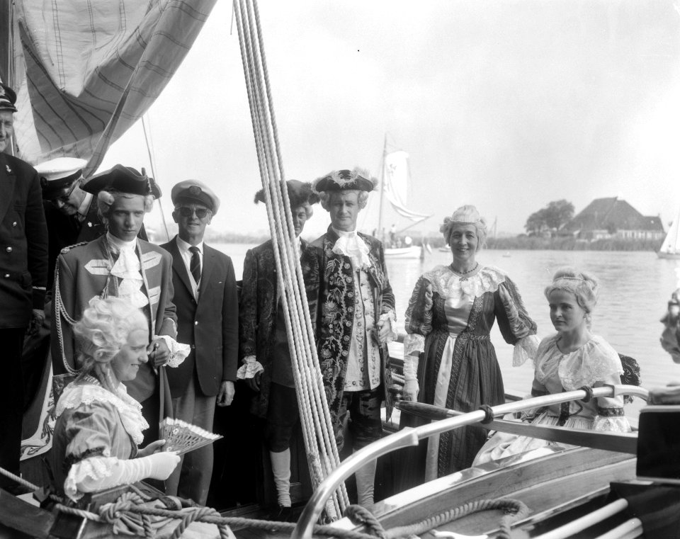 T.g.v. 150e Hardzeildag kwamen stadhouder Prins Willem V en zijn gemaal Prinses , Bestanddeelnr 918-0853
