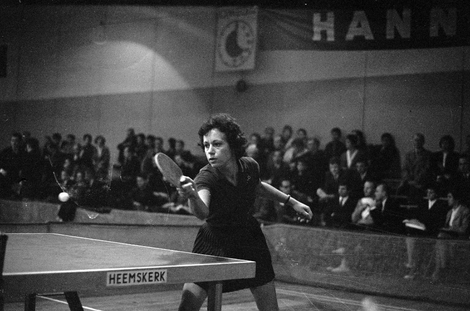 Tafeltennis Tiende Internationale Kampioenschappen in Agnes Simon (15+16) , Aukj, Bestanddeelnr 913-0229