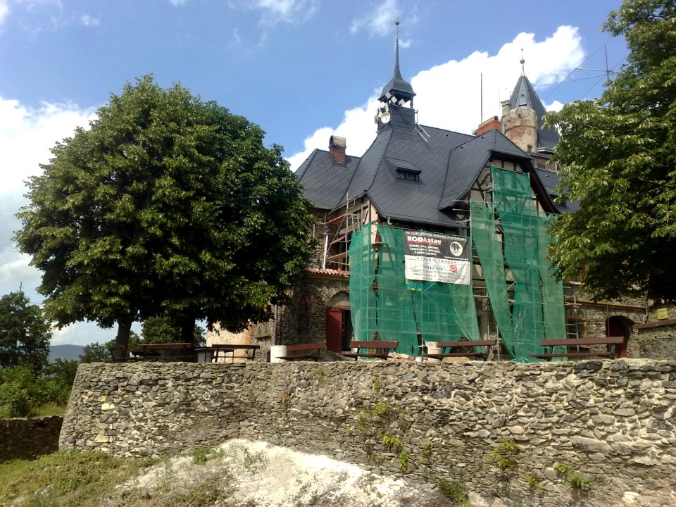 Teplice, hrad na Doubravce - I