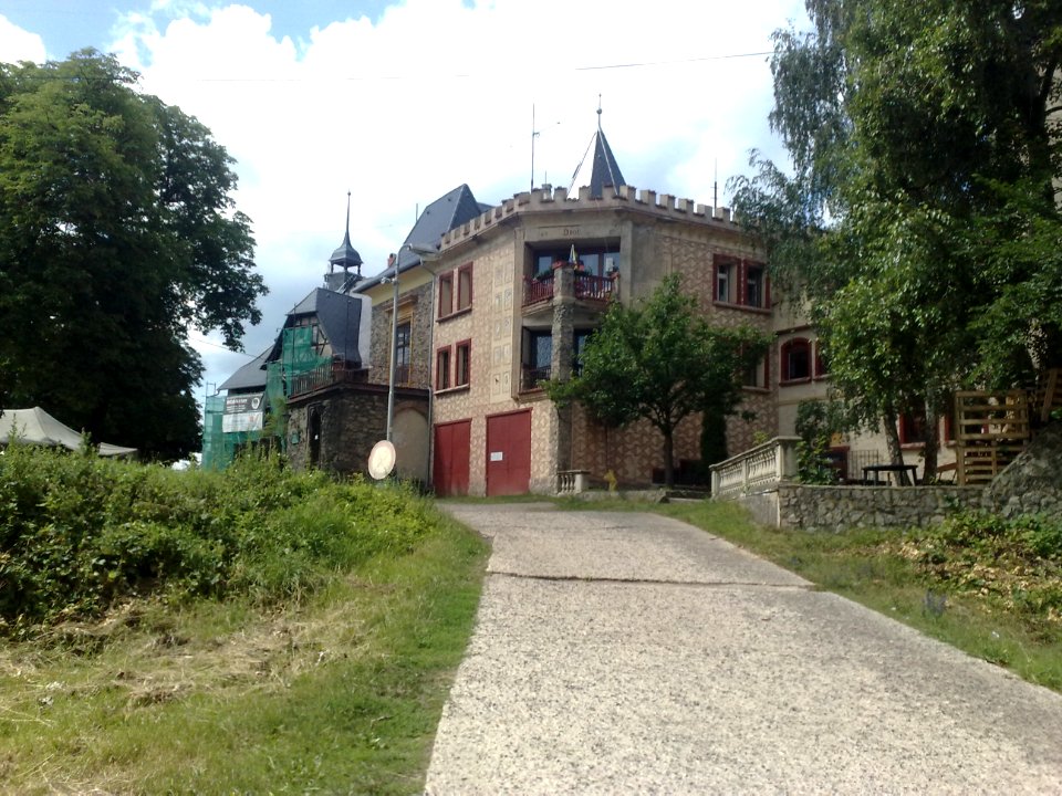 Teplice, hrad na Doubravce - B