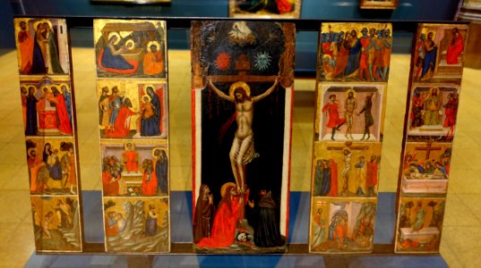 Tabernacle with Scenes from the Life of Christ, by Pacino di Bonaguida, c. 1325, tempera and gold leaf on wood panel - University of Arizona Museum of Art - University of Arizona - Tucson, AZ - DSC08215