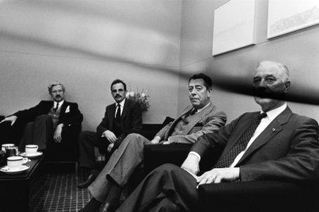 T.J. de Geus, J.J.A. den Haan, G. Wilhelmy Damsté en ds. F. L. van der Bom op Sc, Bestanddeelnr 931-9826