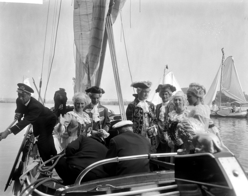 T.g.v. 150e Hardzeildag kwamen stadhouder Prins Willem V en zijn gemaal Prinses , Bestanddeelnr 918-0854