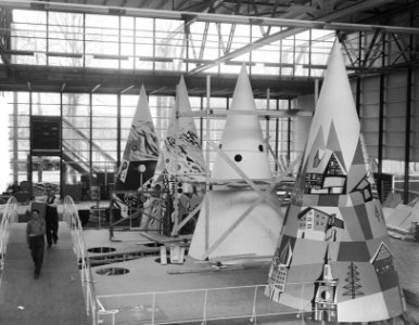 Tentoonstelling E55 Rotterdam opbouw, Bestanddeelnr 907-1121