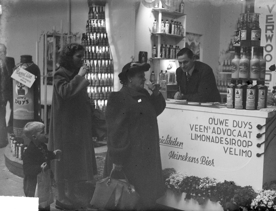 Tentoonstelling Drie Zuilen te Utrecht, Bestanddeelnr 903-9503