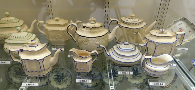Table set, Yorkshire or Staffordshire, England, 1805-1815, feldspathic stoneware, overglaze enamel, HD 1382 - Flynt Center of Early New England Life - Deerfield, Massachusetts - DSC04707