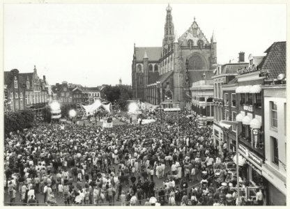 T.V.opname van het programma Nederland Muziekland van Veronica. NL-HlmNHA 54023595