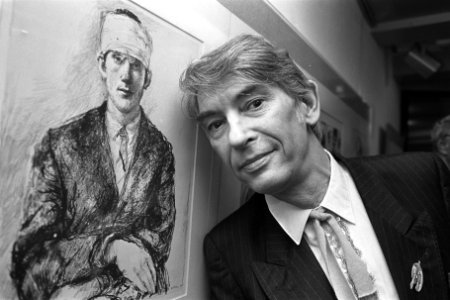 Tentoonstelling Aat Veldhoen in AHM Aat Veldhoen bij portret van Bart Hughes, Bestanddeelnr 933-8589