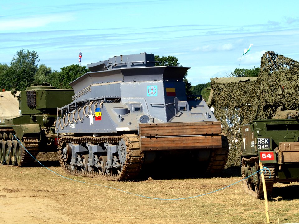 T-15187 Sherman BARV pic-001