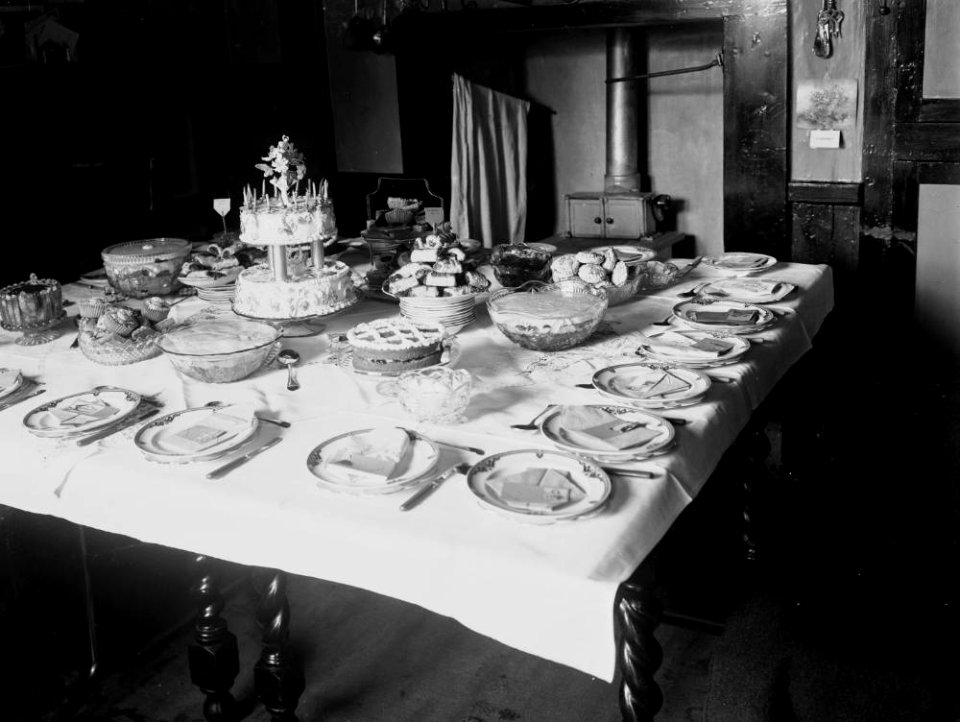 Table set for a birthday party (1294340)