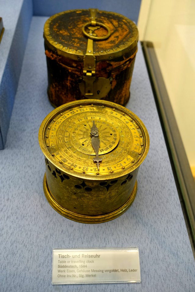 Table or traveling clock, Southern Germany, 1584, iron, gilt brass, wood, leather - Germanisches Nationalmuseum - Nuremberg, Germany - DSC03762
