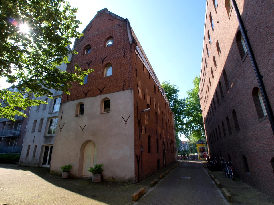 Taandwarsstraat richting Realengracht