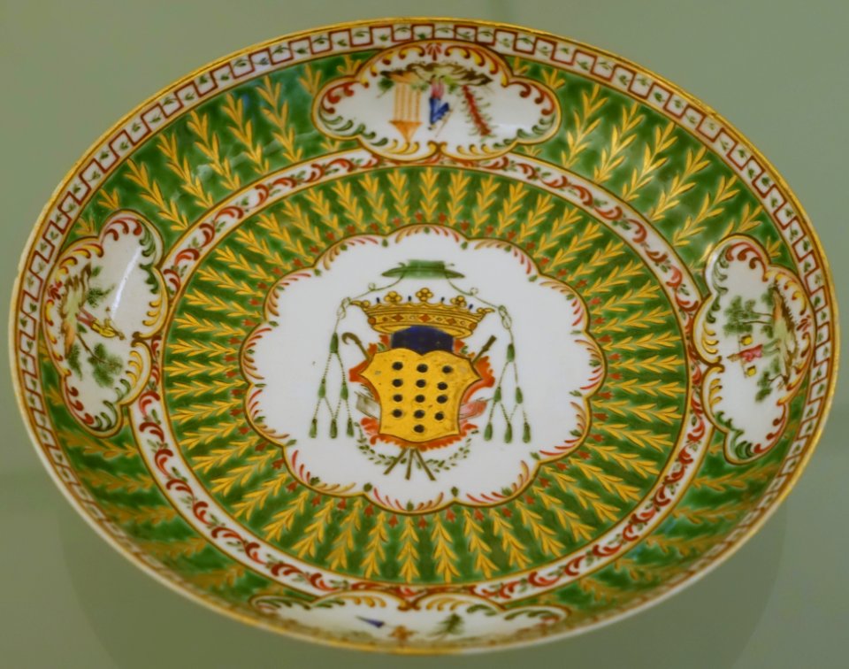 Table set owned by Porto Bishop António de San José de Castro, China, Jiaqing period, c. 1800-1810, porcelain - Museu Nacional de Soares dos Reis - Porto, Portugal - DSC00455 photo