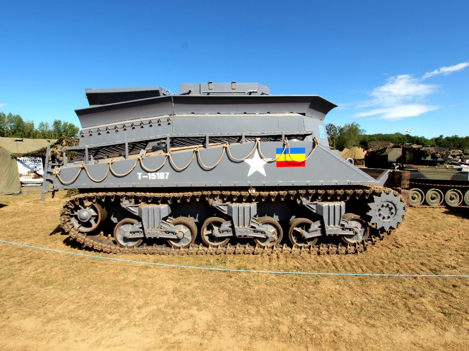 T-15187 Sherman BARV pic-007