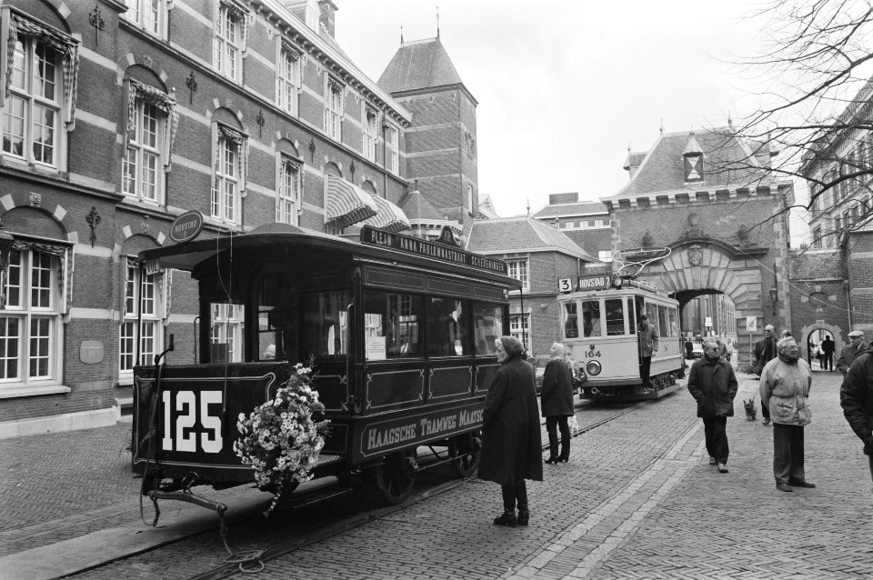 Ter gelegenheid van het 125-jarig bestaan van de Haagse Tramweg Maatschappij (HT, Bestanddeelnr 934-4051