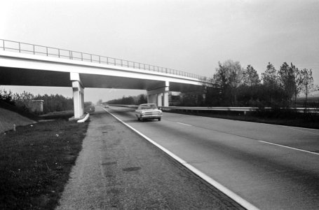 Ter hoogte van Nieuw-Vennep, Bestanddeelnr 919-6912