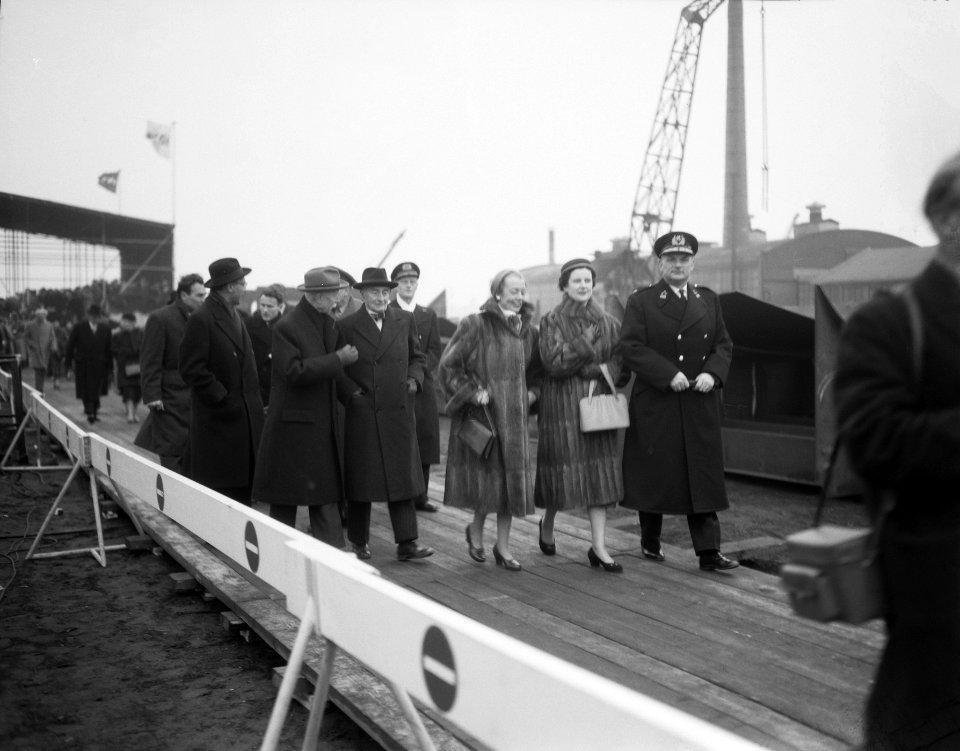 Tewaterlating van de Kaap Hoorn bij de NDSM te Amsterdam, Bestanddeelnr 909-1673