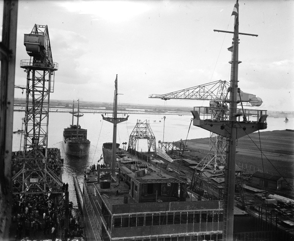 Tewaterlating van de Karaton, Bestanddeelnr 902-4152