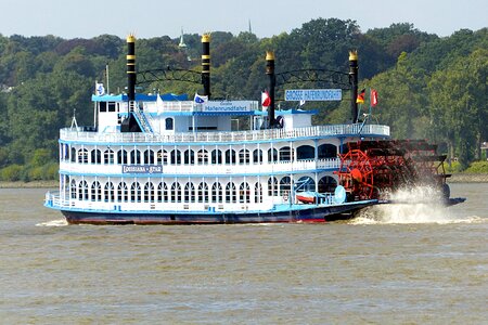 Ship harbour cruise hamburg