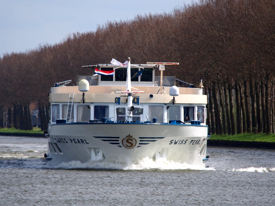 Swiss Pearl (ship, 1993) Amsterdam Rijnkanaal pic4