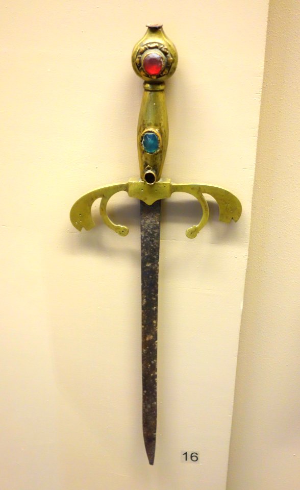 Sword for the chief of the Kitombe village - Kongo - Royal Museum for Central Africa - DSC05782