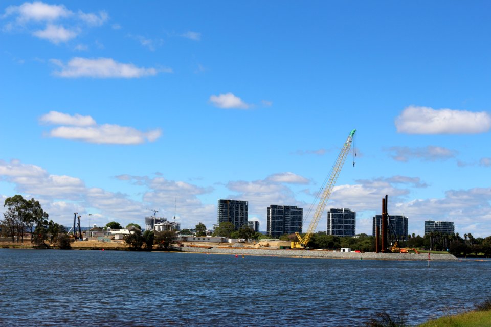 Swan River Pedestrian Bridge causeway, May 2016 01