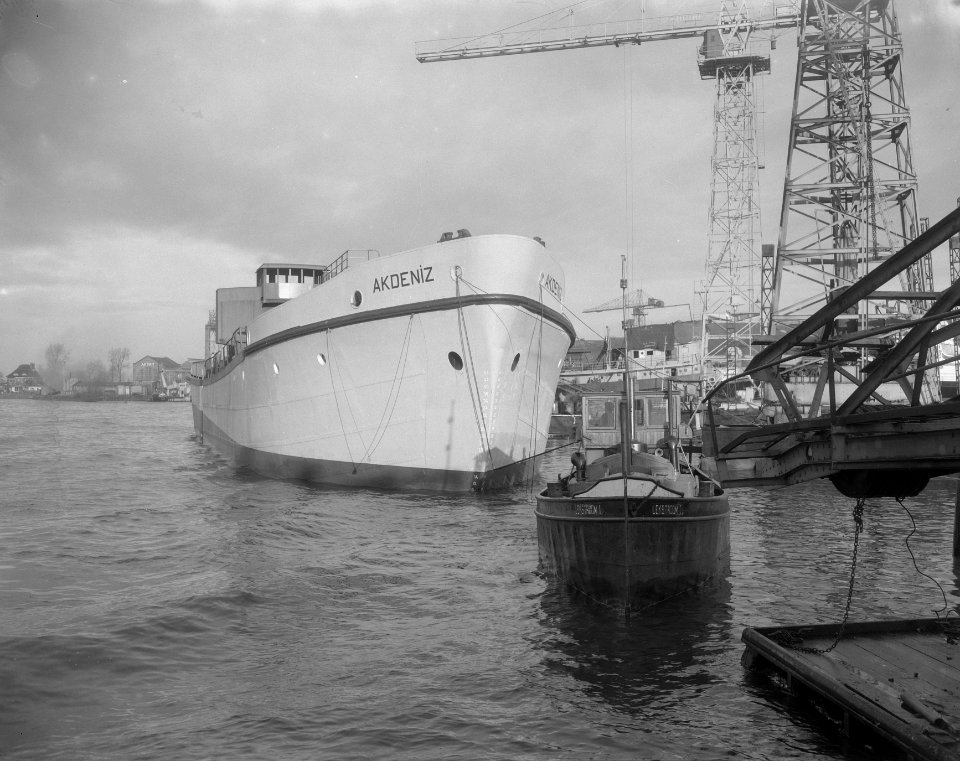 Tewaterlating Hopperzinger Akdener Smit en Zn. (Kinderdijk), Bestanddeelnr 906-2140