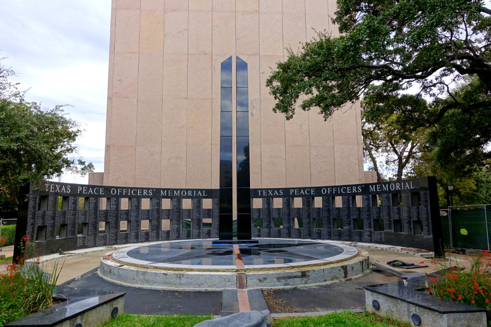 Texas Peace Officers' Memorial - Austin, Texas - DSC08387