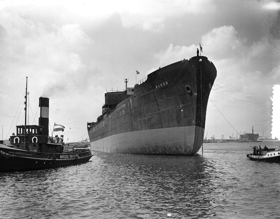 Tewaterlating tankschip Alkor te Amsterdam bij NDSM voor Panama, Bestanddeelnr 905-7922