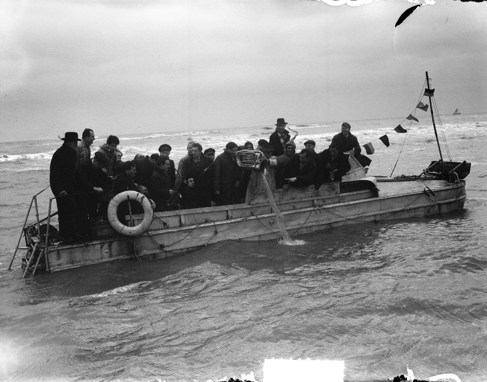Tewaterlating Het Ding Zandvoort, Bestanddeelnr 904-4241