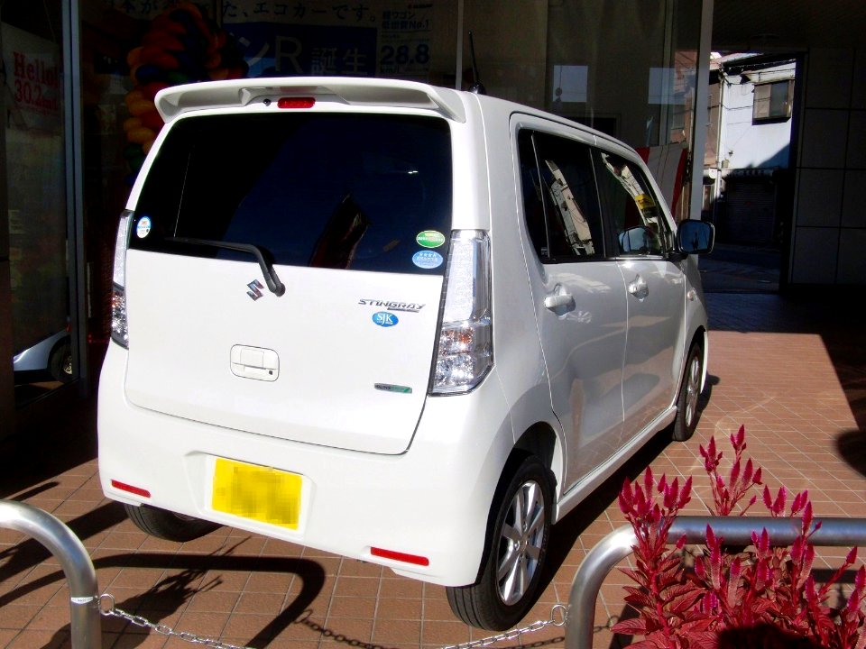 Suzuki Wagon R Stingray (MH34S) rear