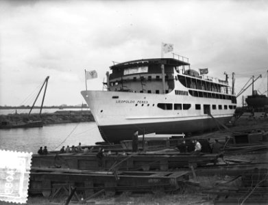 Tewaterlating Gilyang Scheepswerf De Waal Deest Zaltbommel, Bestanddeelnr 906-4089