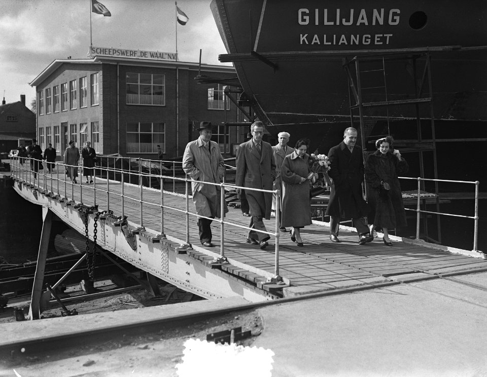 Tewaterlating Gilyang Scheepswerf De Waal Deest Zaltbommel, Bestanddeelnr 906-4106