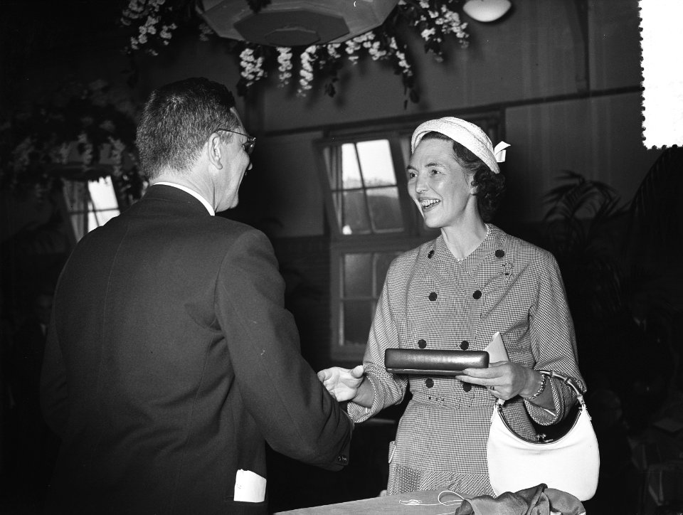 Tewaterlating Kara, Bestanddeelnr 907-1954