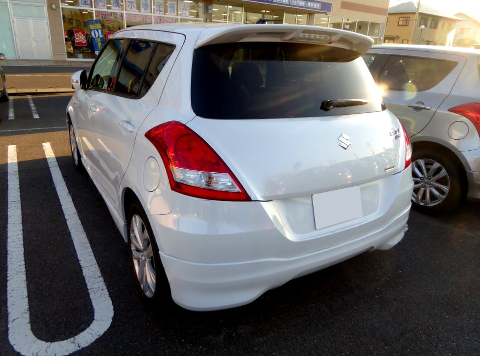 Suzuki SWIFT RS (ZC72S) rear