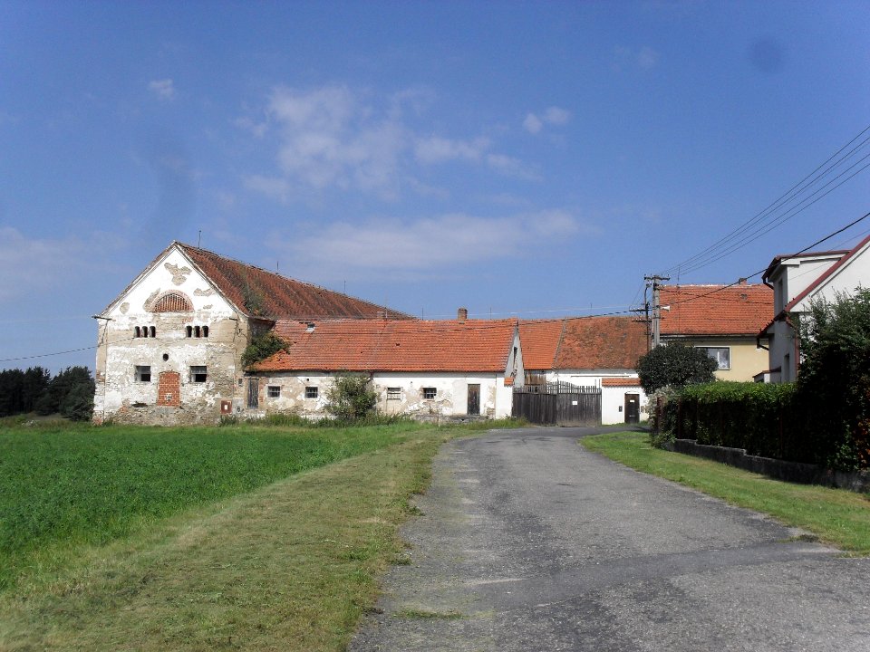 SVÉRADICE - Bývalý statek A