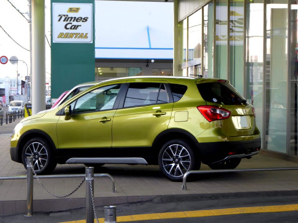 Suzuki SX4 S-CROSS (YB22S) left