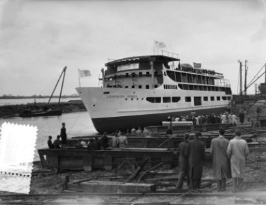 Tewaterlating Gilyang Scheepswerf De Waal Deest Zaltbommel, Bestanddeelnr 906-4088